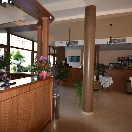 Kandrovi Hotel 3*