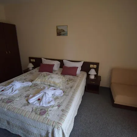 Kandrovi Hotel