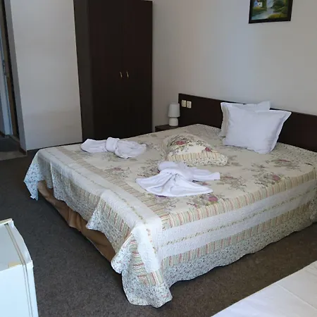Kandrovi Hotel